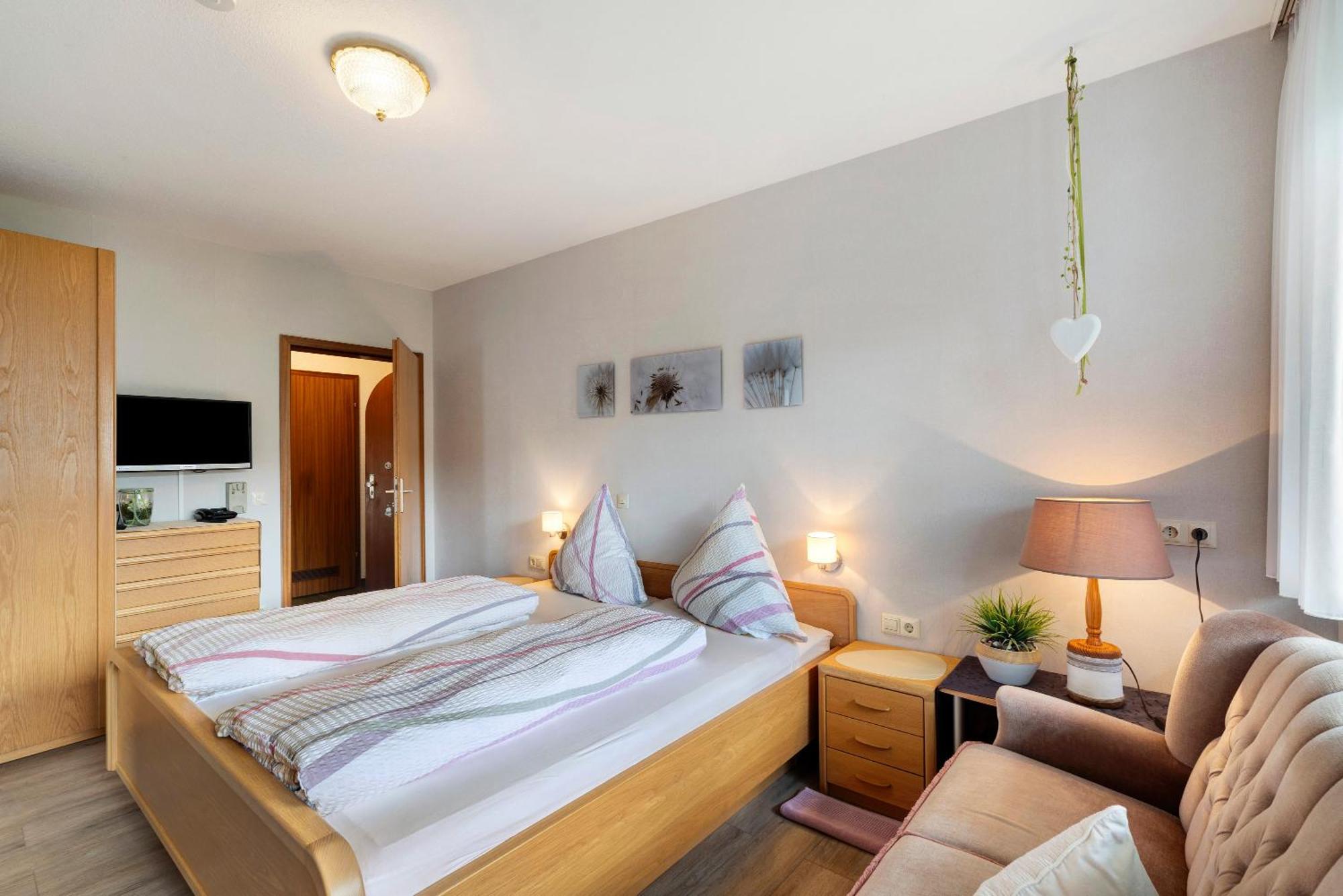 Haus Seiler Apartment ฟรอยเดนชตัดท์ ภายนอก รูปภาพ