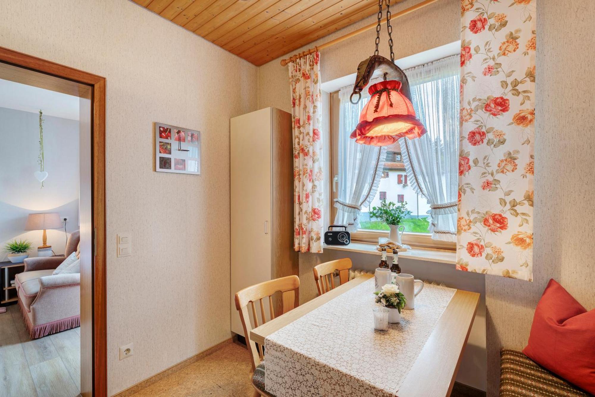 Haus Seiler Apartment ฟรอยเดนชตัดท์ ภายนอก รูปภาพ